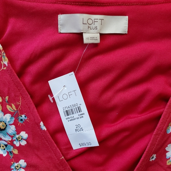 NWT LOFT Plus Floral Wrap Dress - Picture 8 of 8
